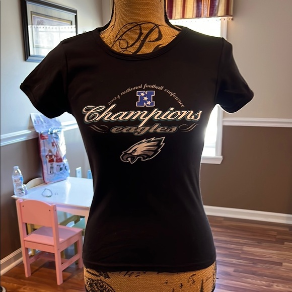 NFL Tops - Size small NFC champions 2004 black fitted shirt